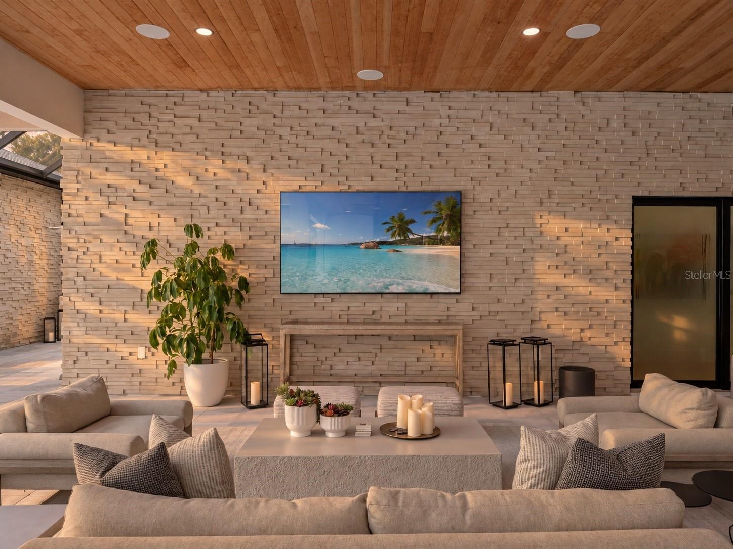 17602 GRANDE ESTATES PL