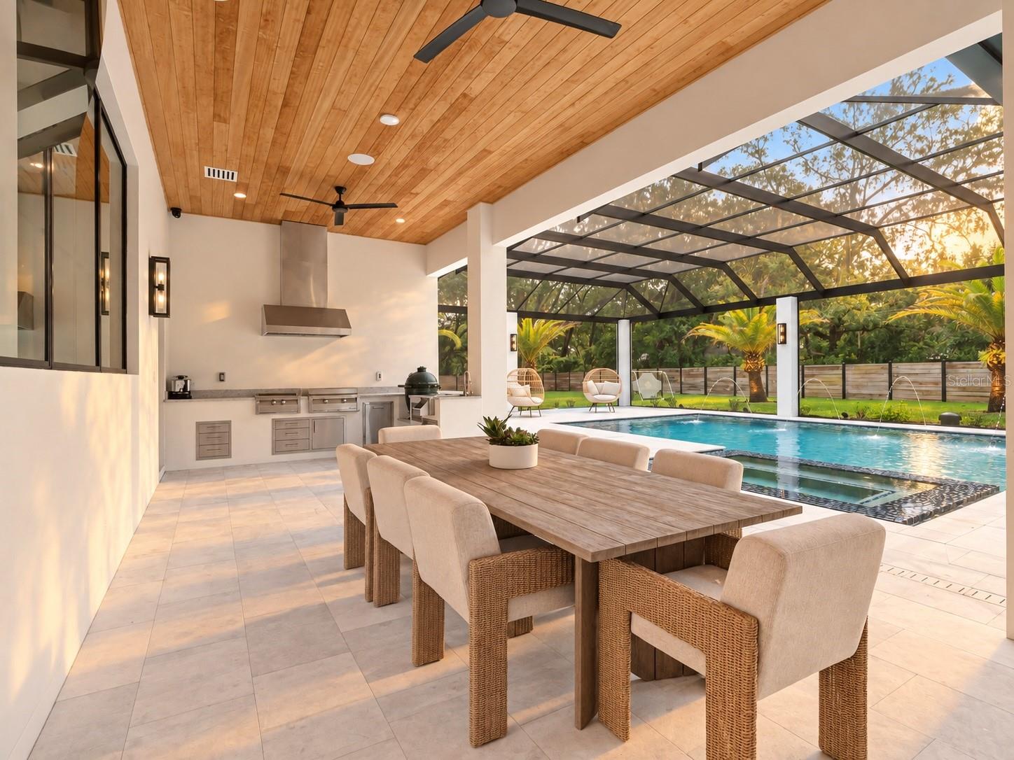 17602 GRANDE ESTATES PL