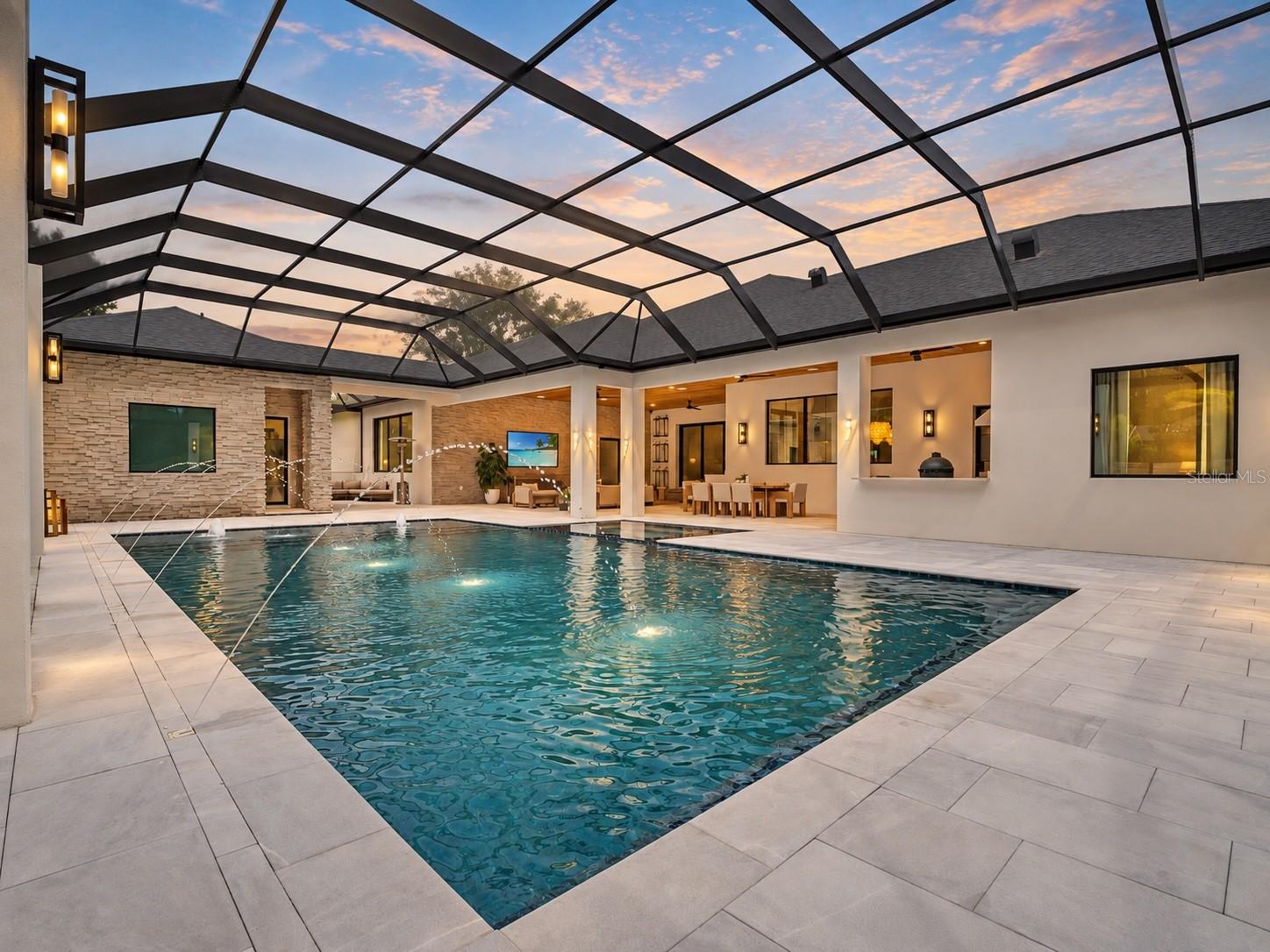 17602 GRANDE ESTATES PL