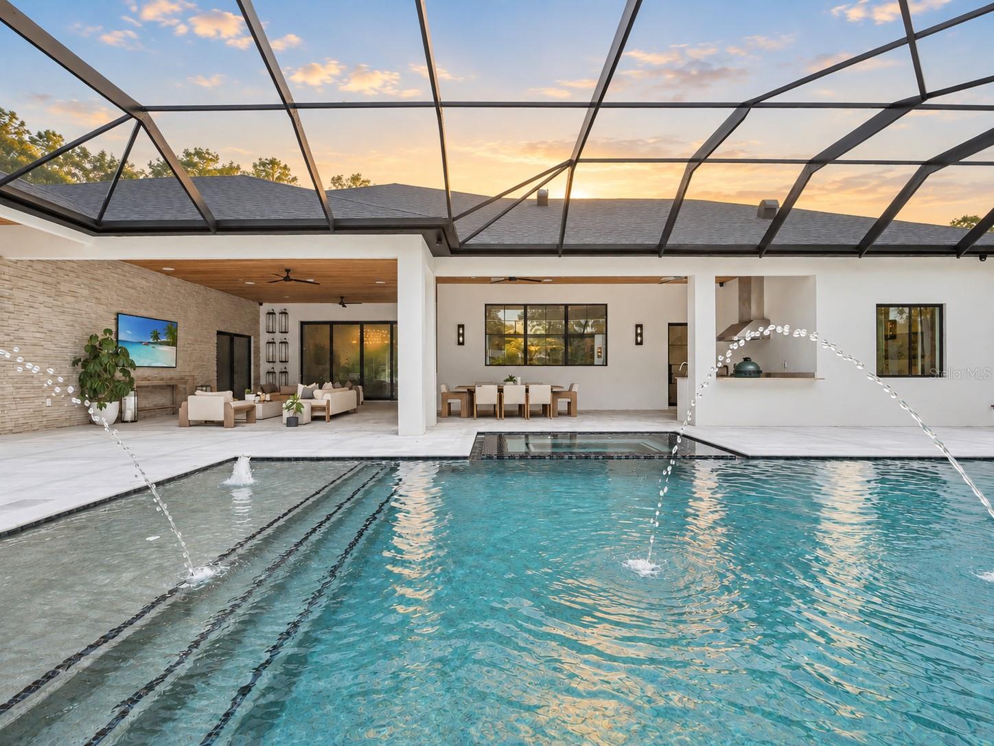 17602 GRANDE ESTATES PL