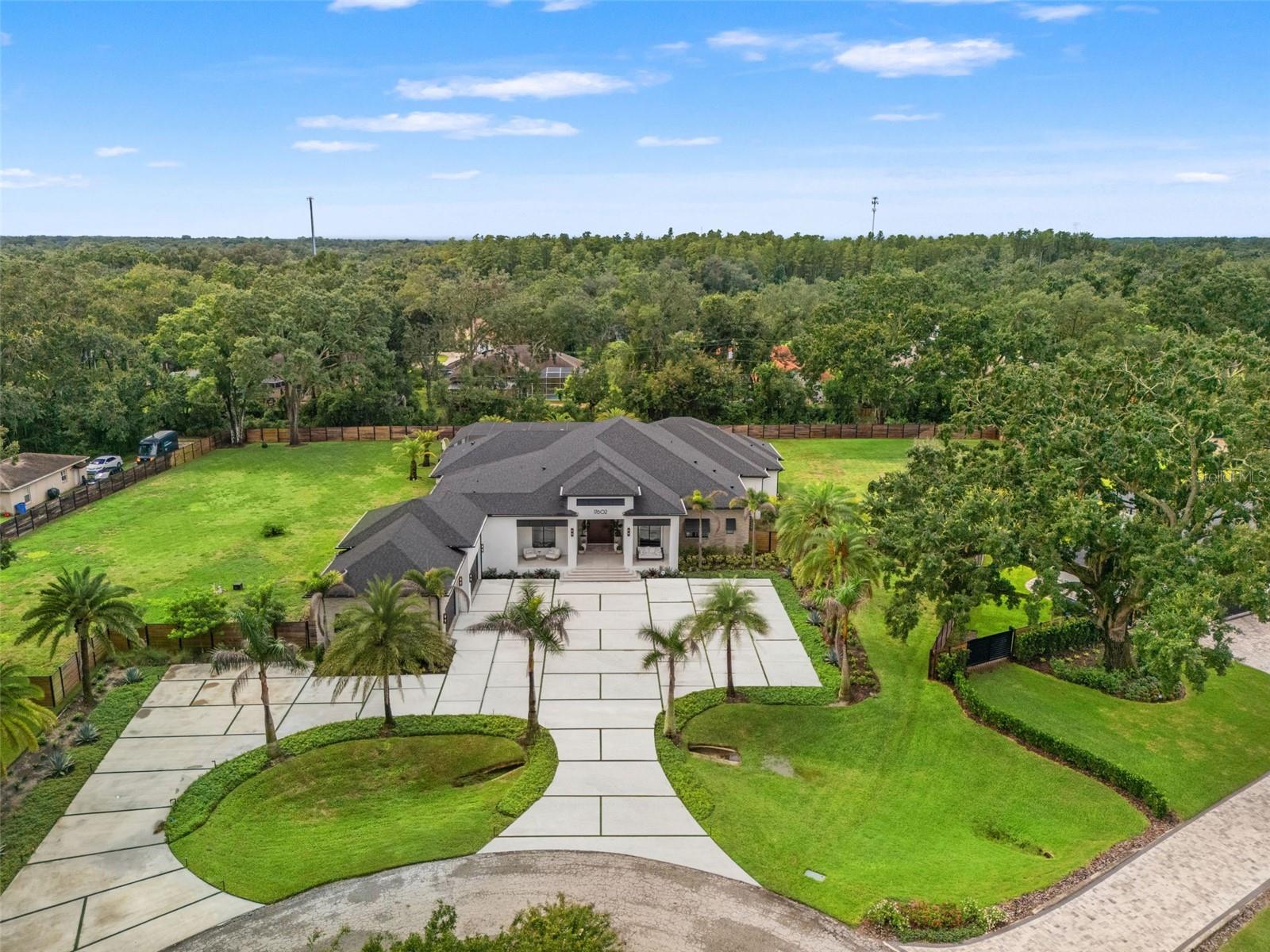 17602 GRANDE ESTATES PL