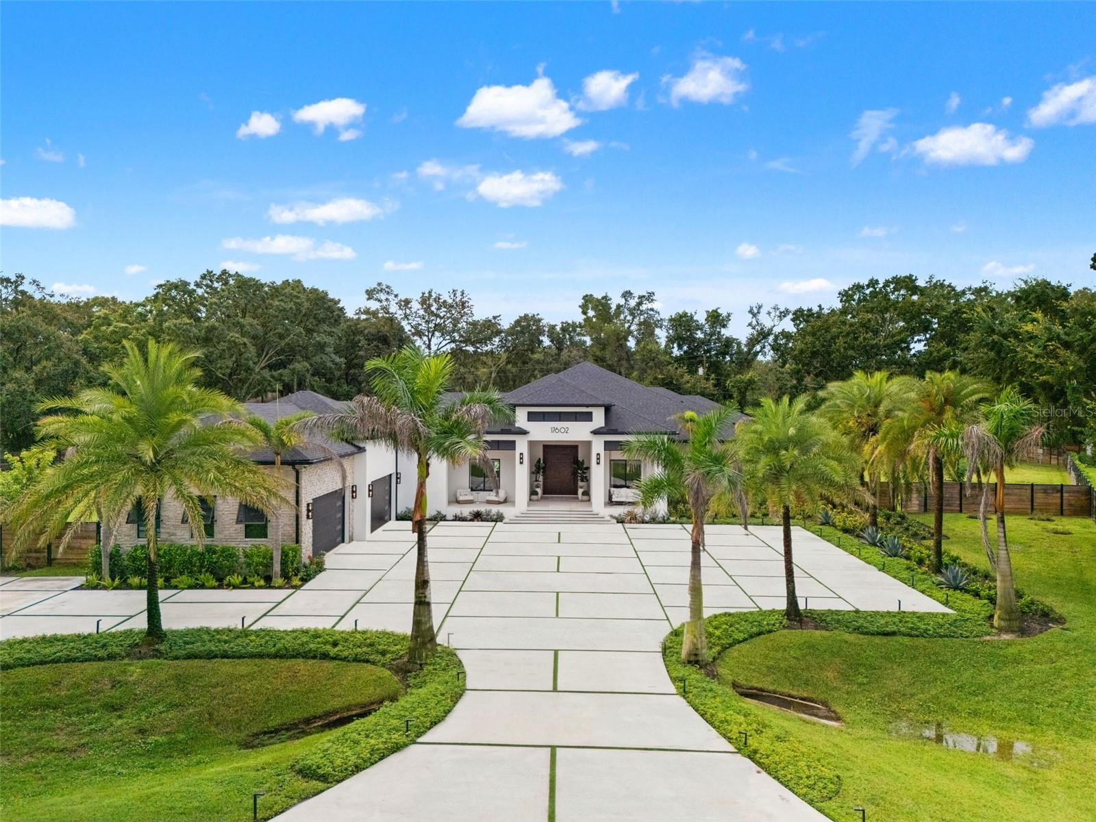 17602 GRANDE ESTATES PL