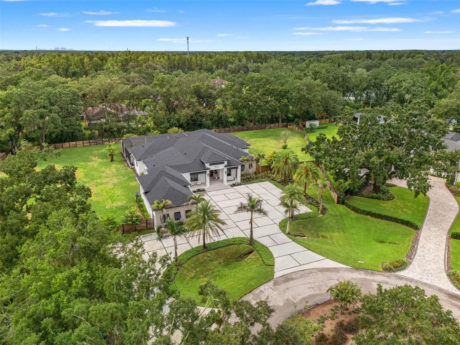 17602 GRANDE ESTATES PL