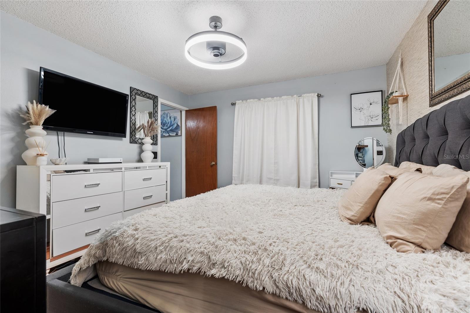 3753 MERIDEAN PL