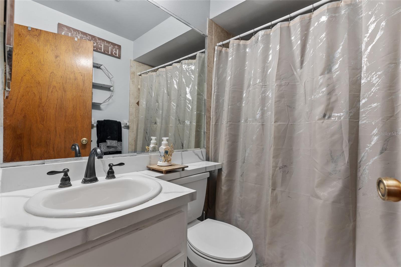 3753 MERIDEAN PL