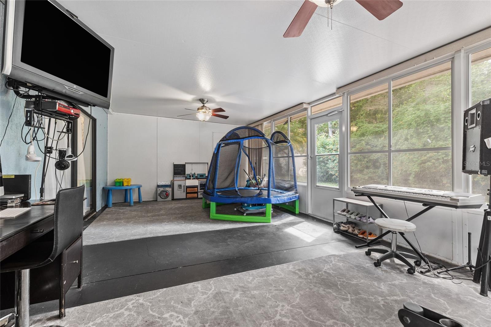 3753 MERIDEAN PL