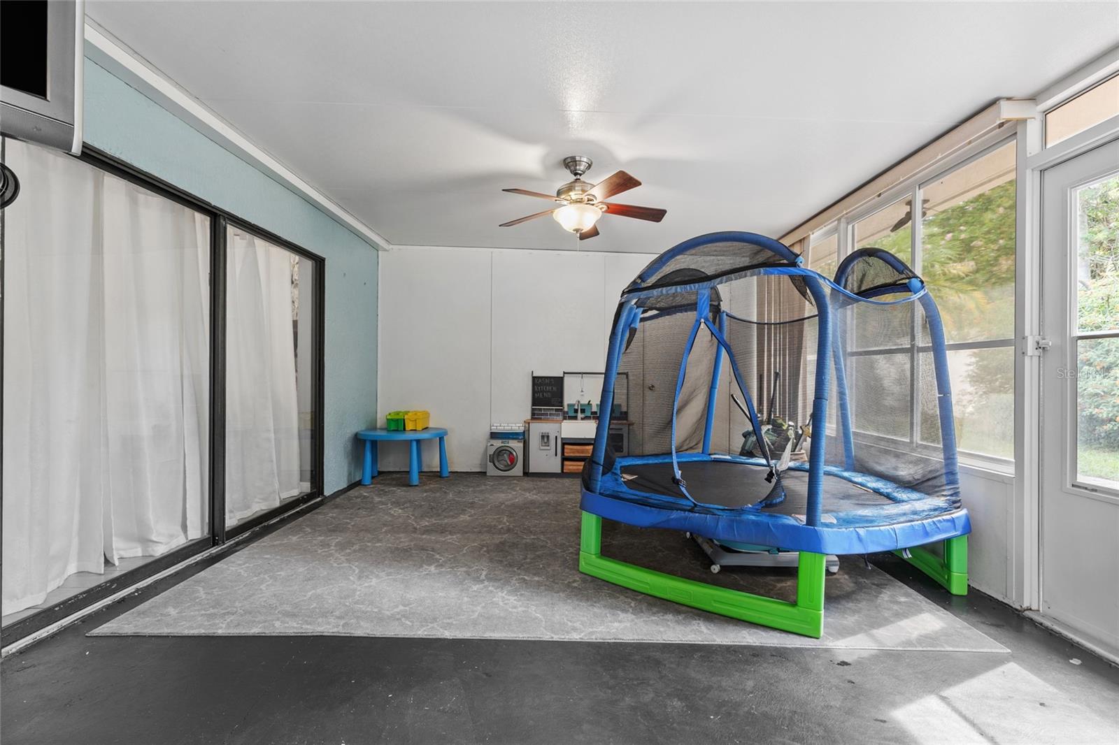 3753 MERIDEAN PL
