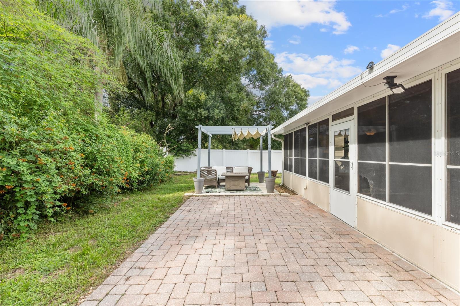 3753 MERIDEAN PL