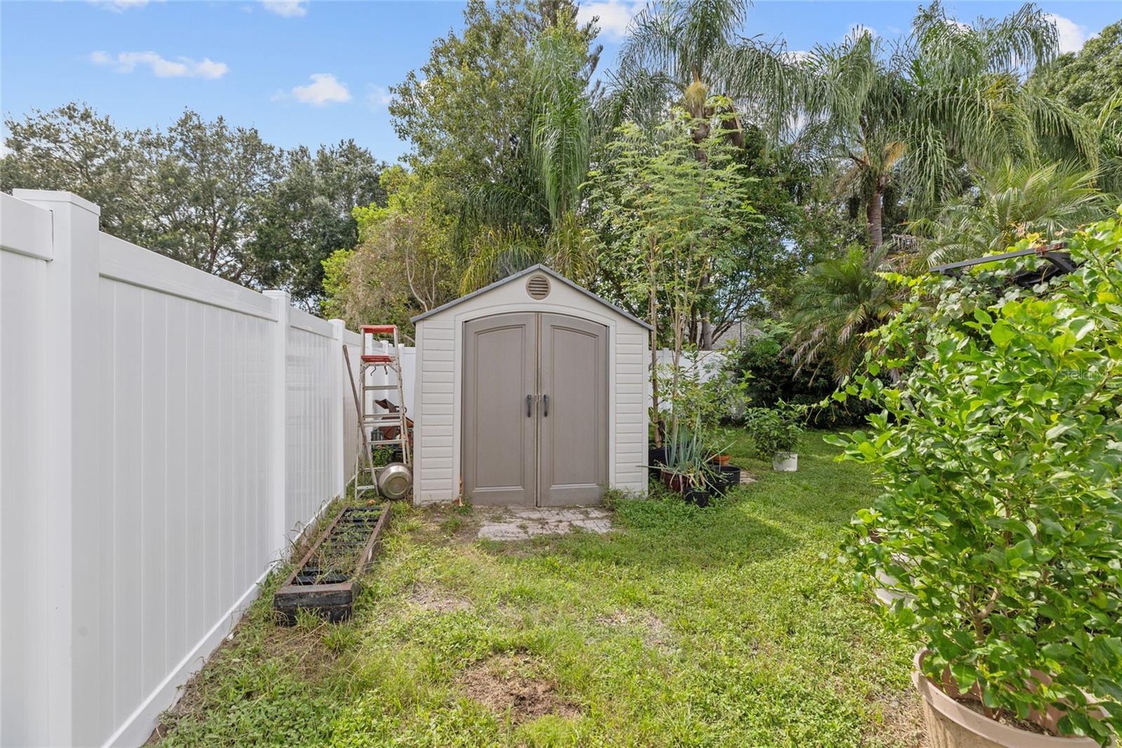 3753 MERIDEAN PL
