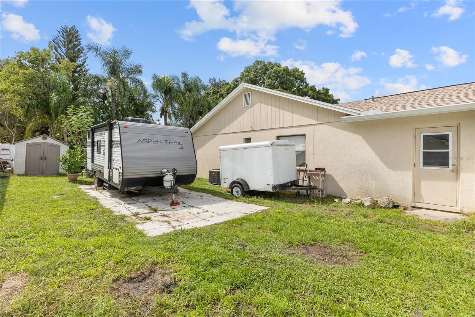 3753 MERIDEAN PL