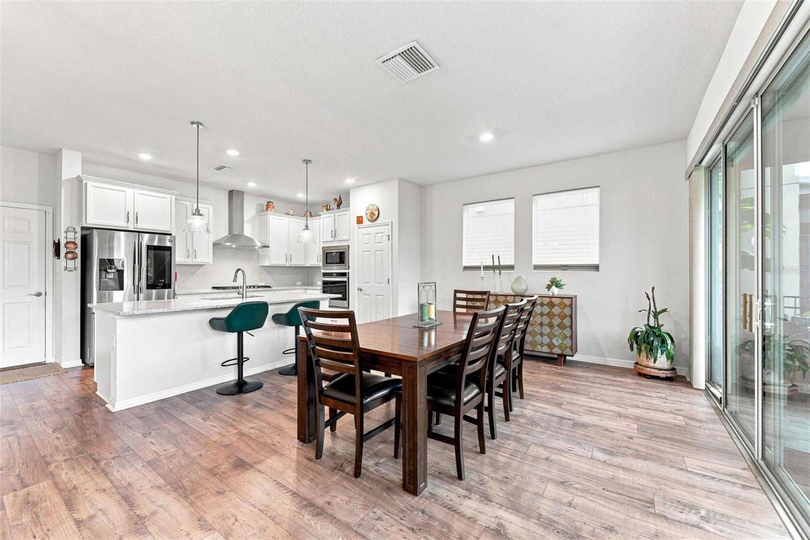 6136 VOYAGERS PL