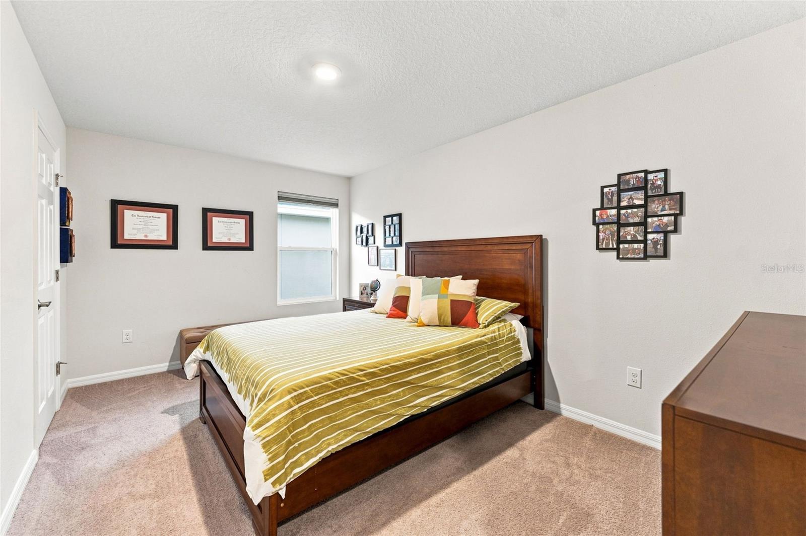 6136 VOYAGERS PL