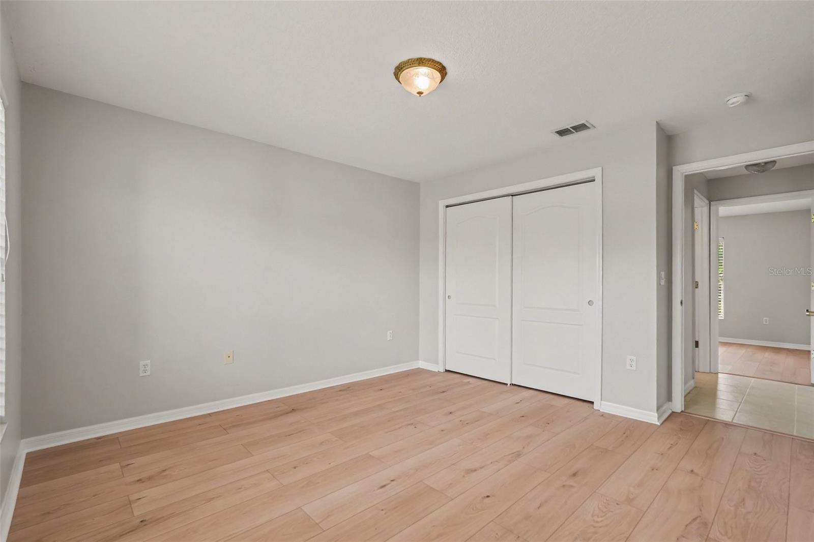 10223 COLLAR DR