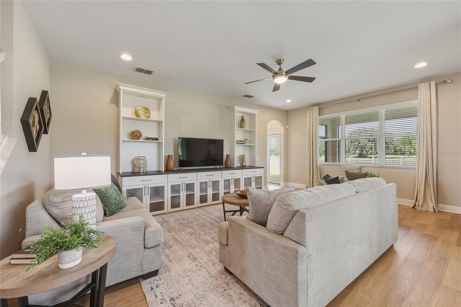 10702 PLEASANT KNOLL DR
