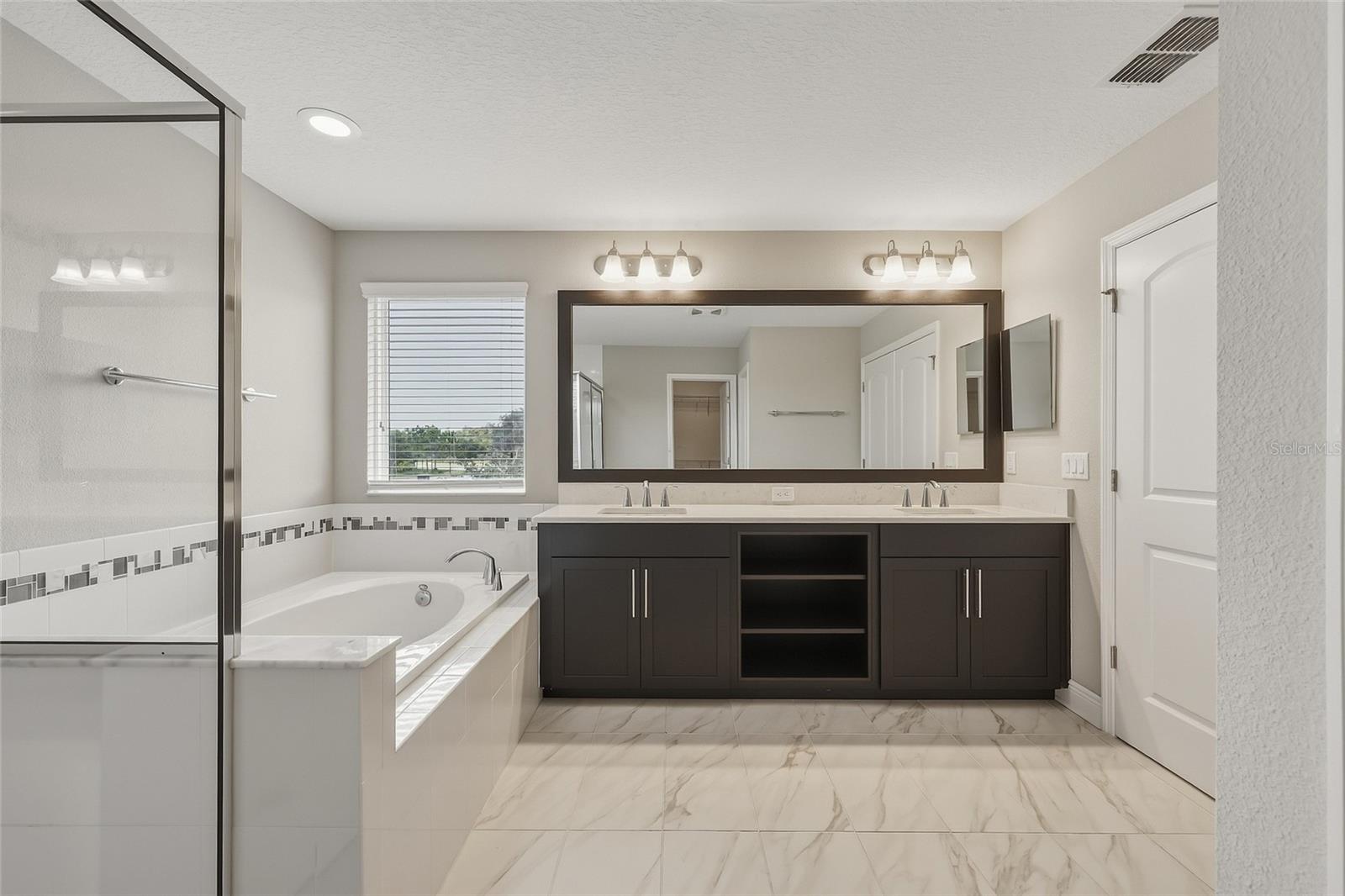 10702 PLEASANT KNOLL DR