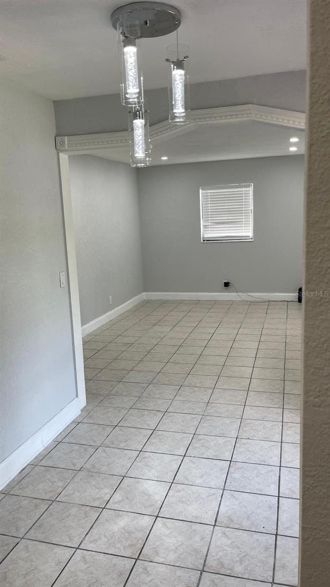 6524 LA MESA CIR