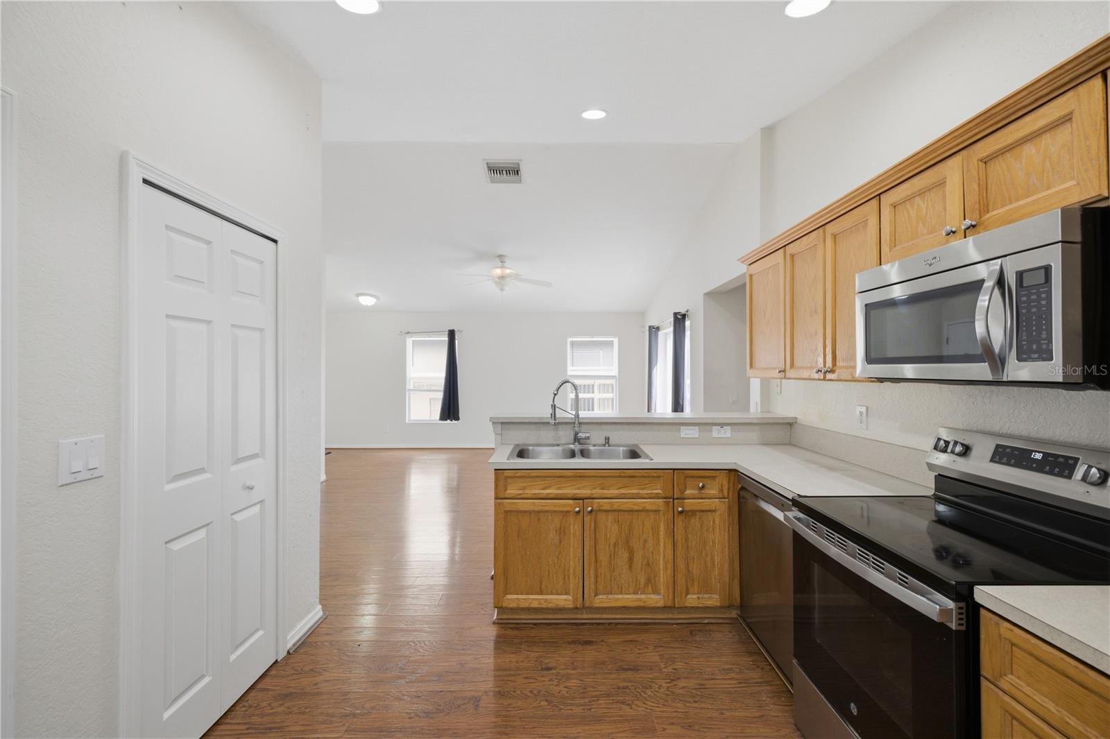 11426 BAY GARDENS LOOP