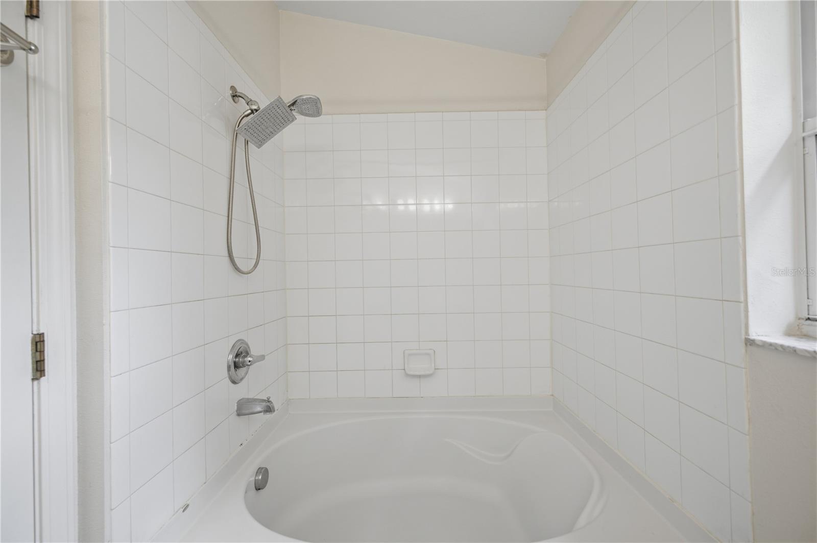 11426 BAY GARDENS LOOP