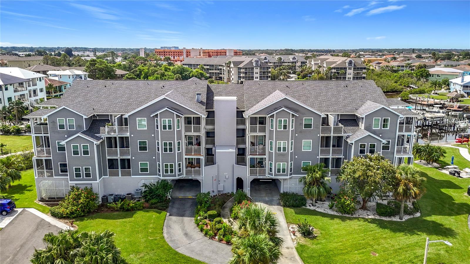 5722 BISCAYNE CT #304