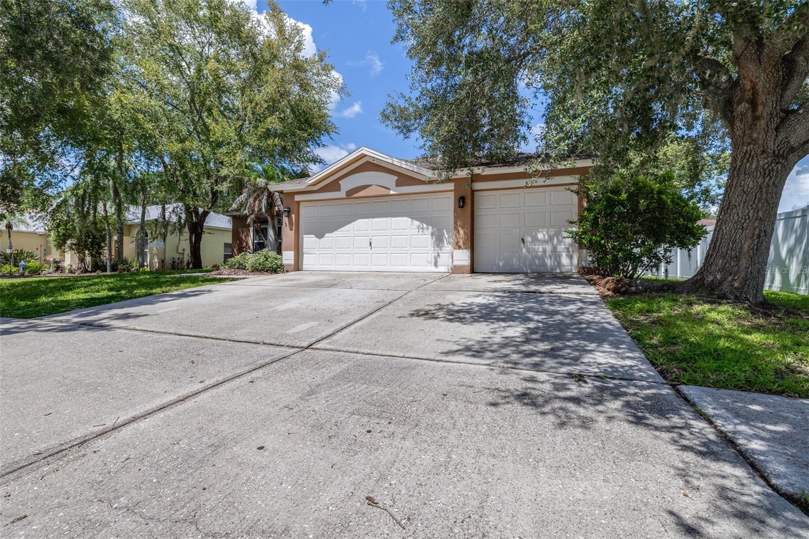 17012 FALCONRIDGE RD