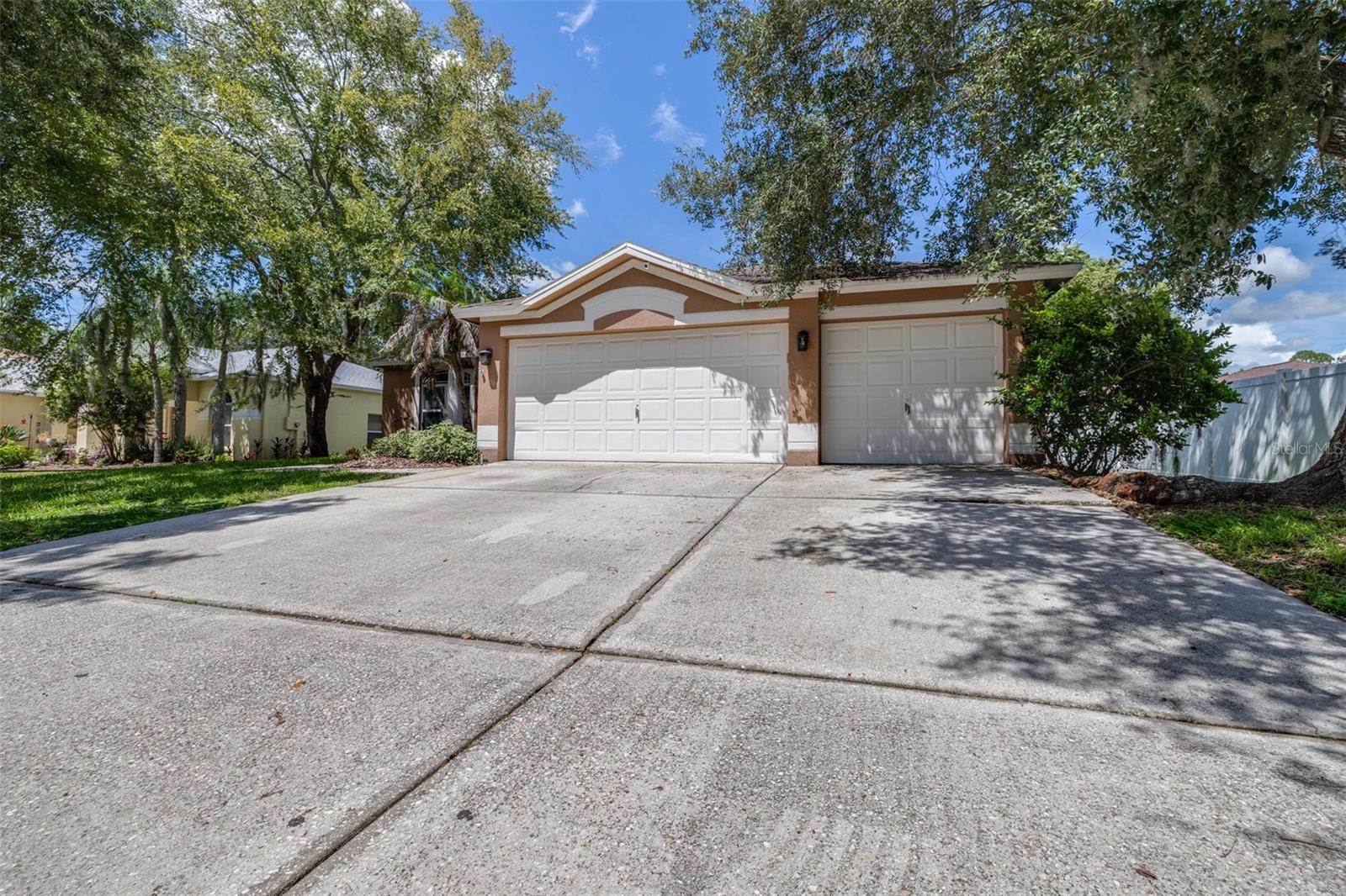 17012 FALCONRIDGE RD
