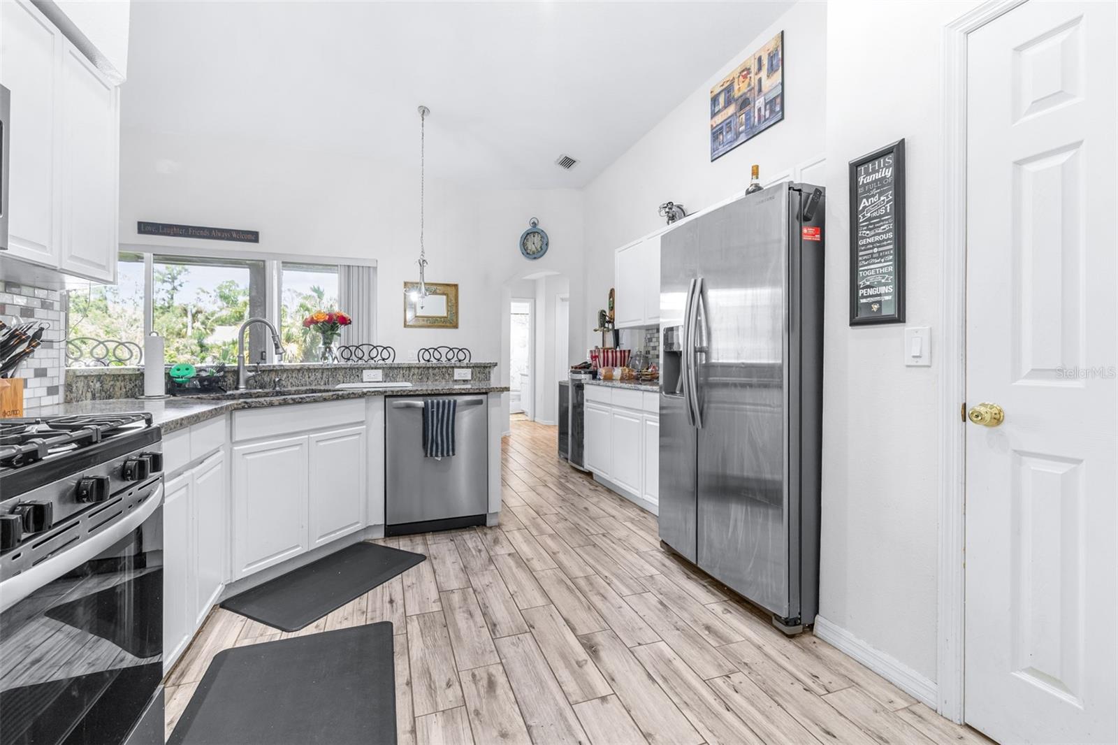 17012 FALCONRIDGE RD