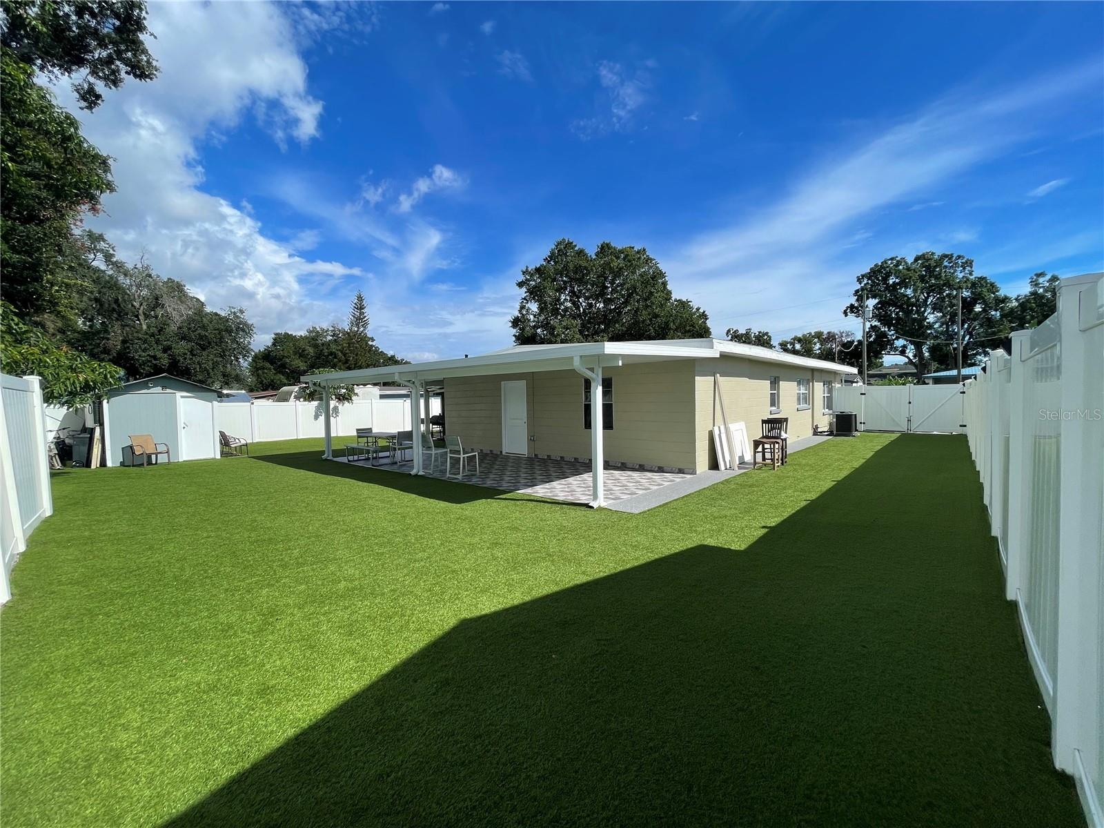 2307 W HAMILTON AVE