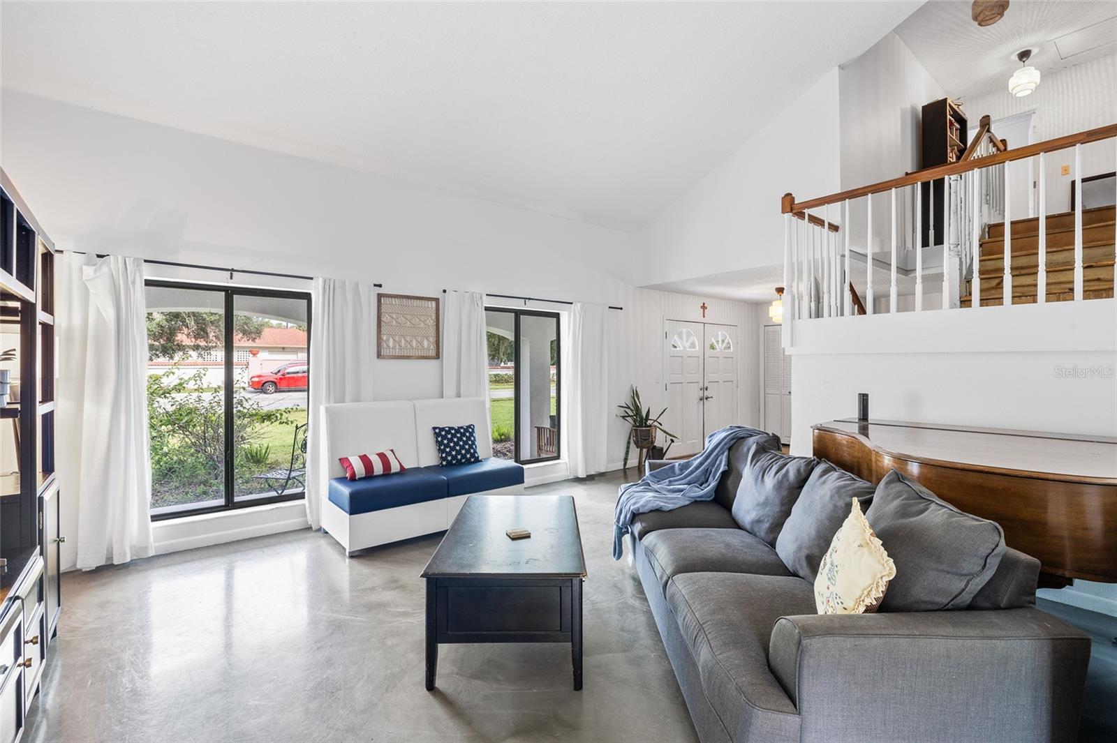 10908 GILLETTE AVE