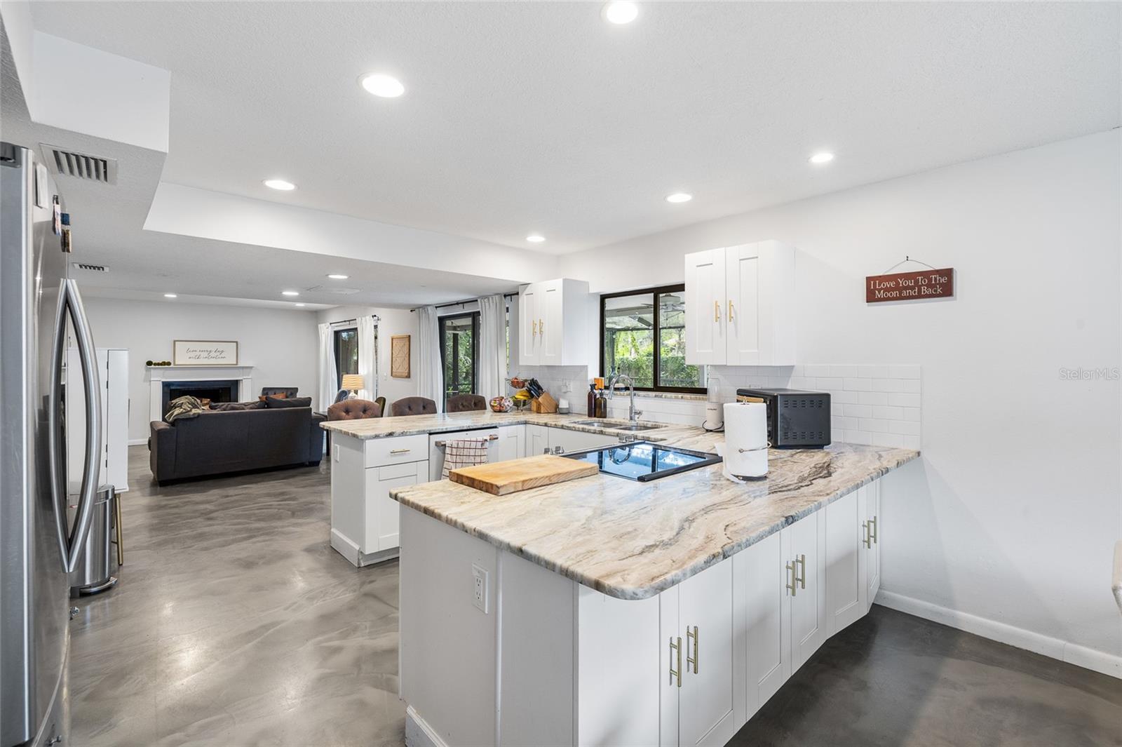 10908 GILLETTE AVE