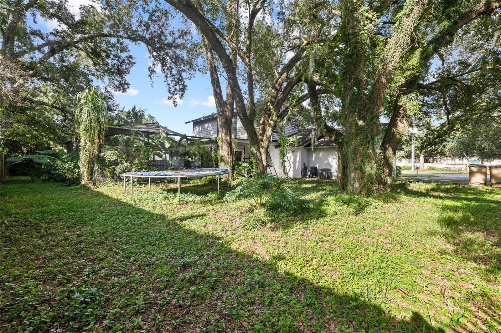 10908 GILLETTE AVE