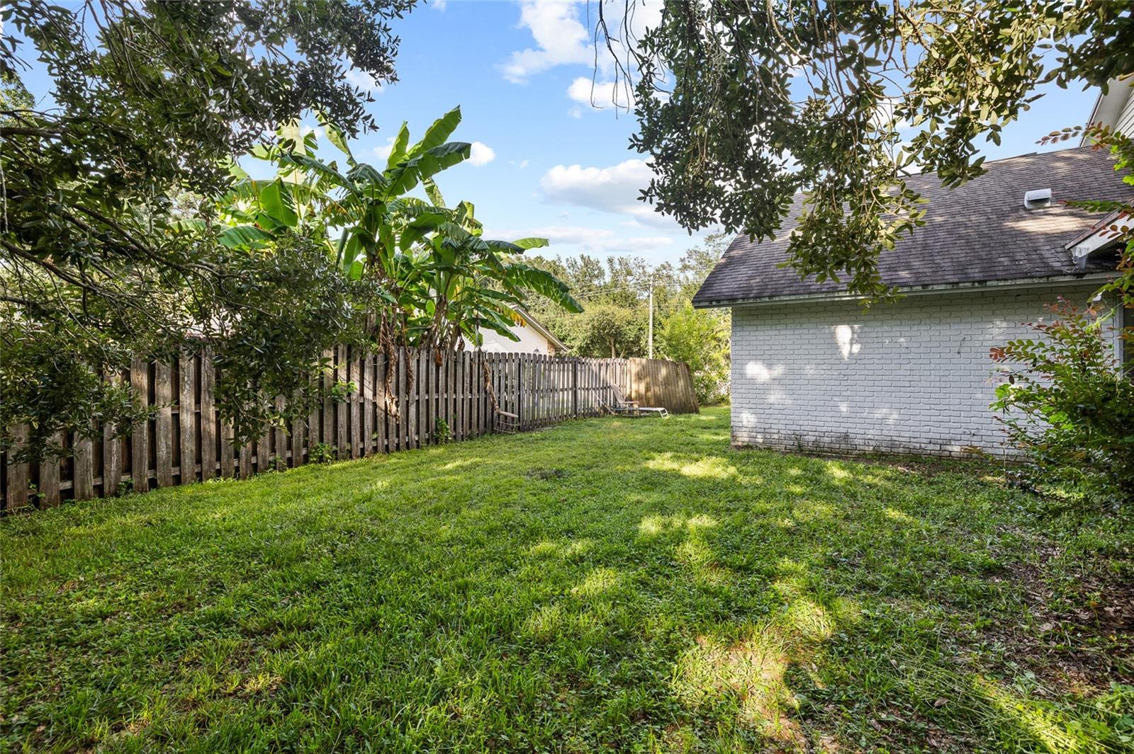 10908 GILLETTE AVE