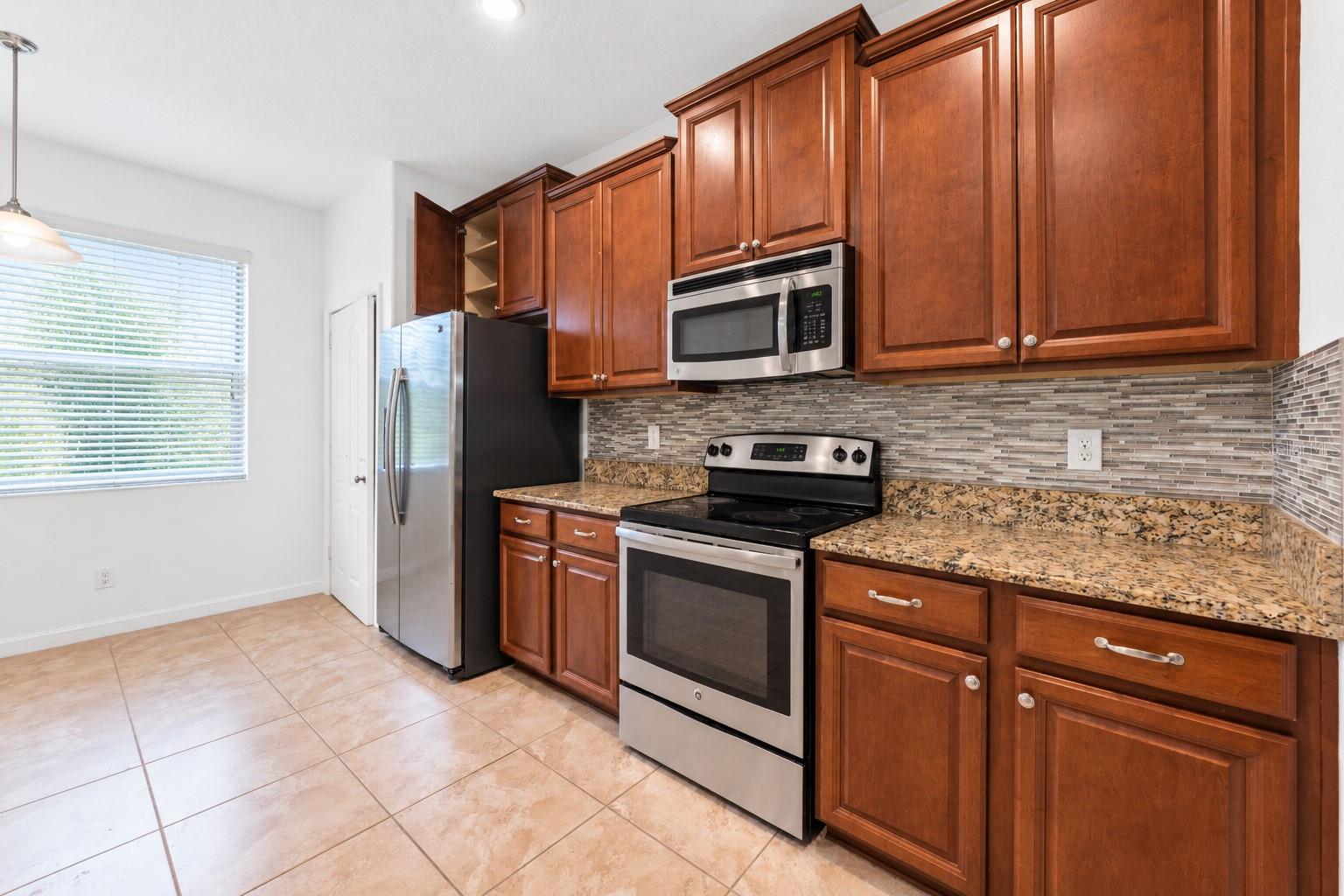 16716 MYRTLE SAND DR