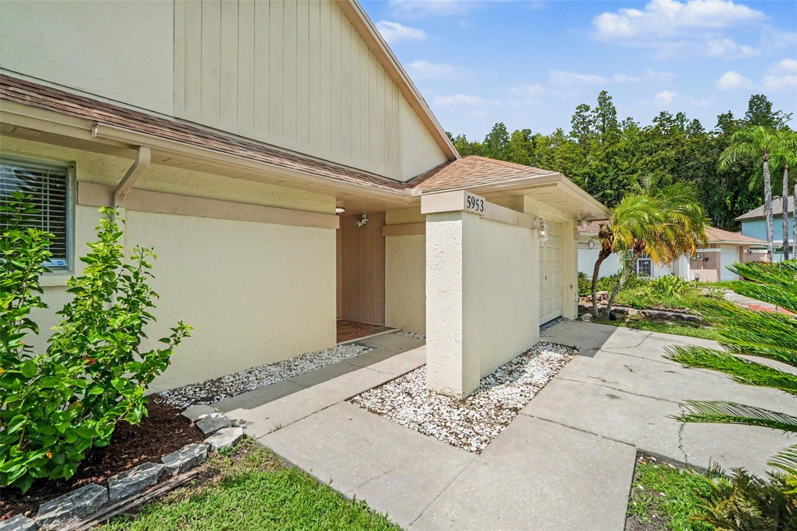 5953 BIRCHWOOD DR