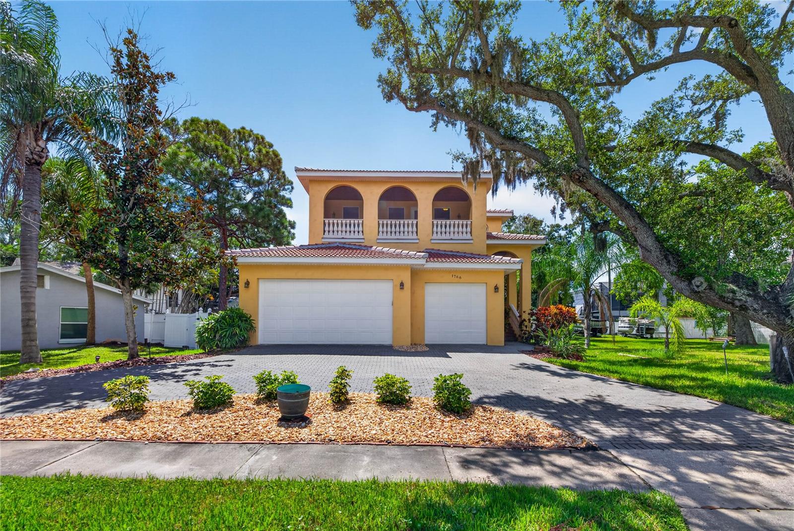 1766 Bayou Grande Blvd Ne, St Petersburg
