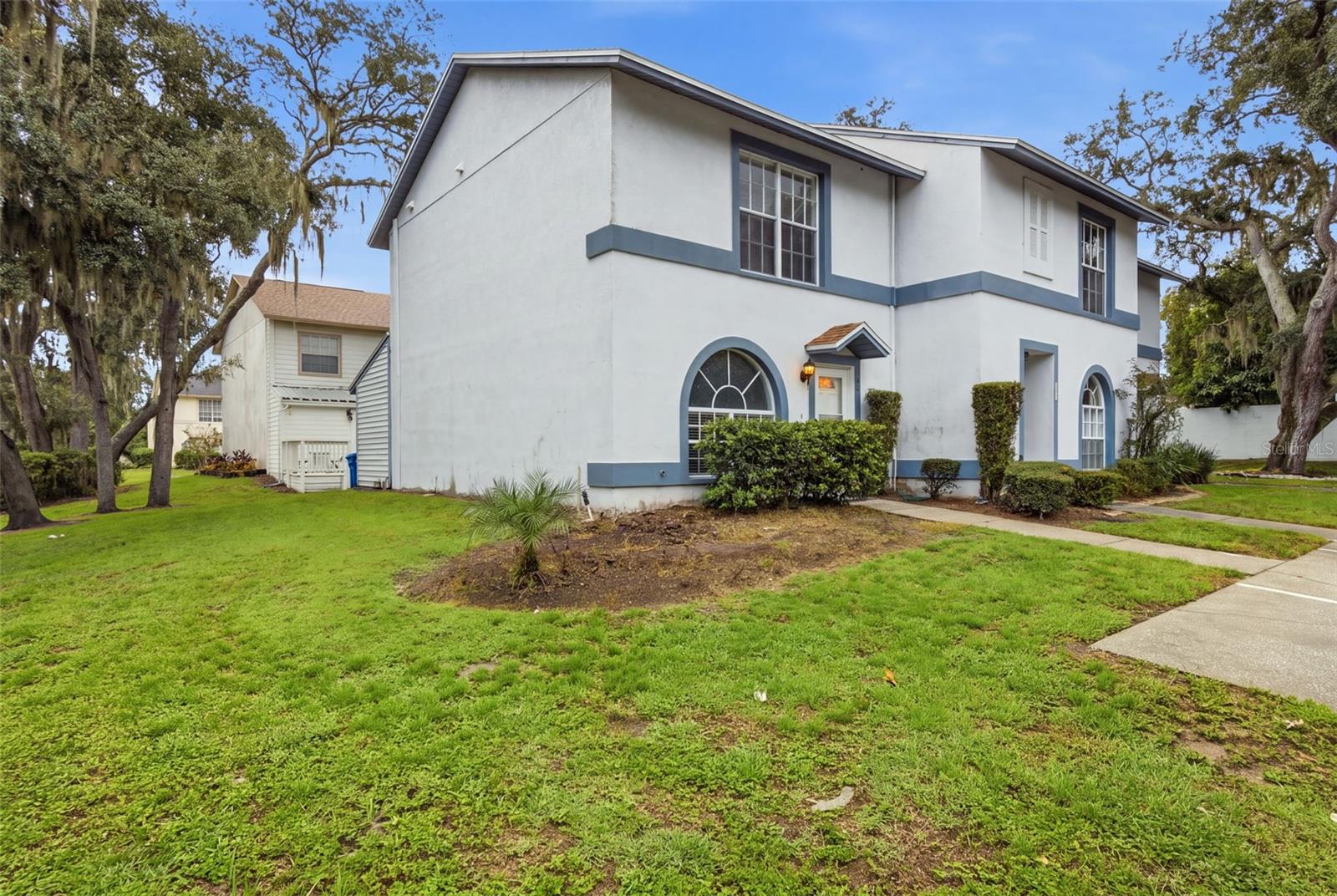 601 BAINBRIDGE DR