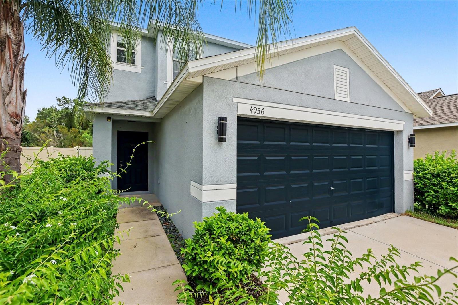 4956 REFLECTING POND CIR