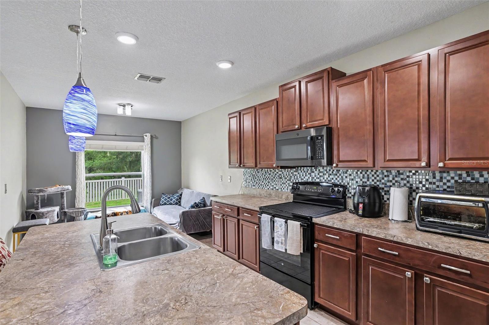 4956 REFLECTING POND CIR