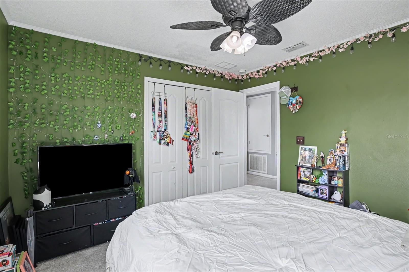 4956 REFLECTING POND CIR