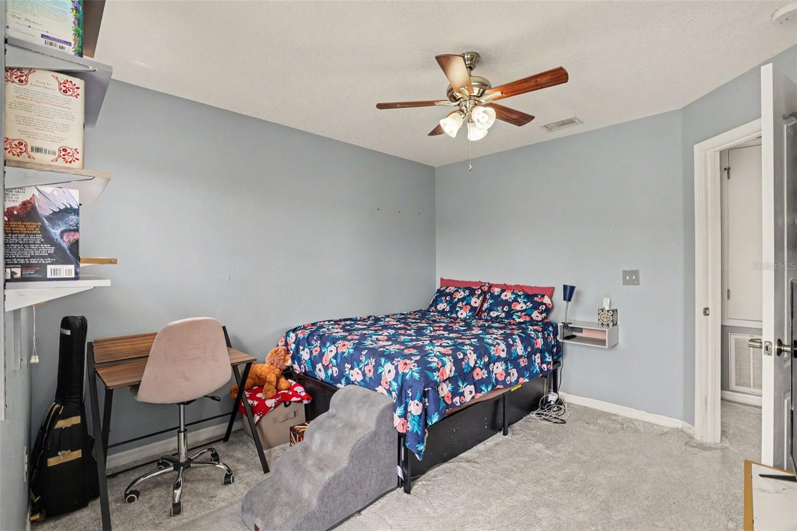 4956 REFLECTING POND CIR