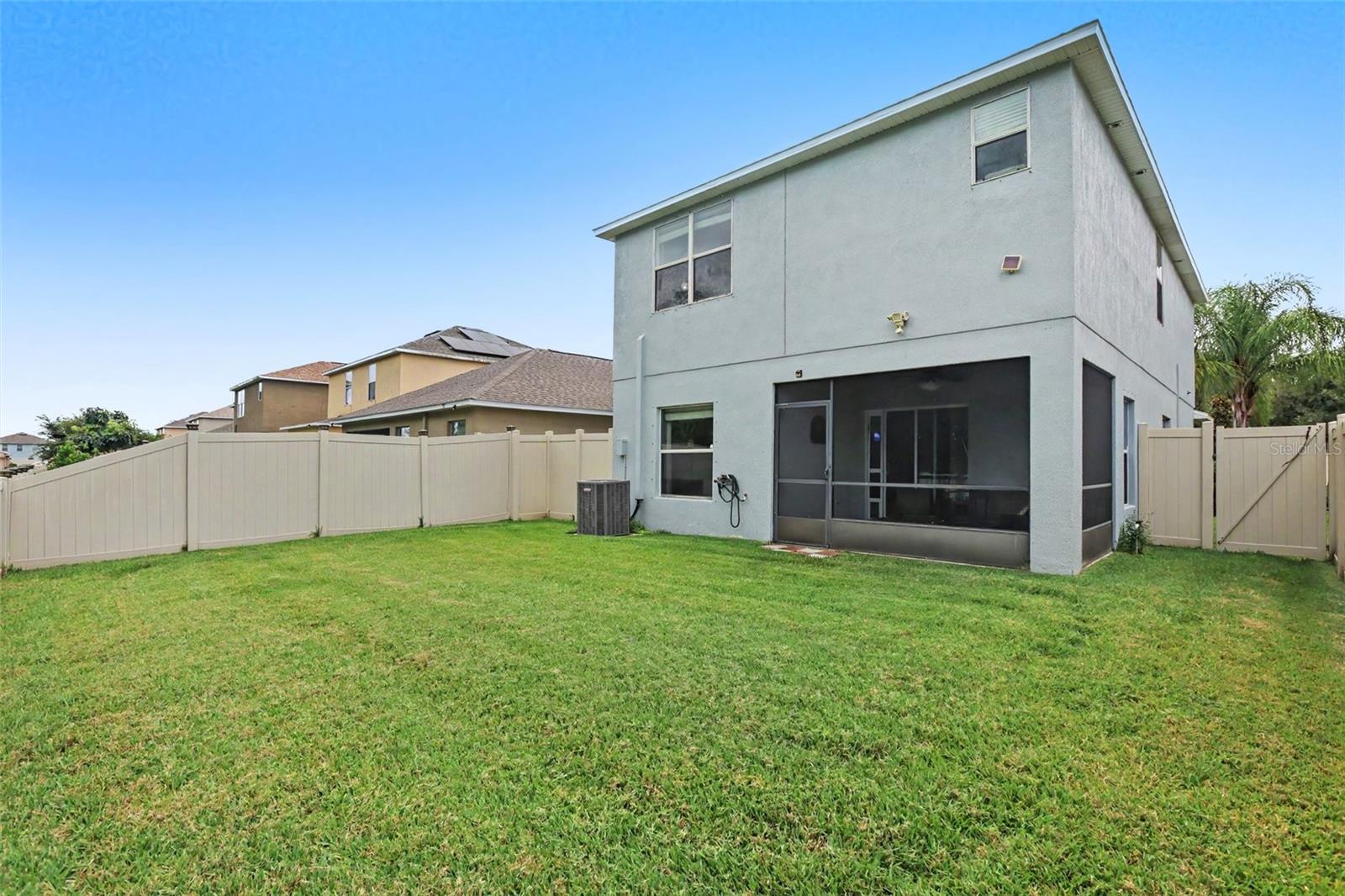 4956 REFLECTING POND CIR