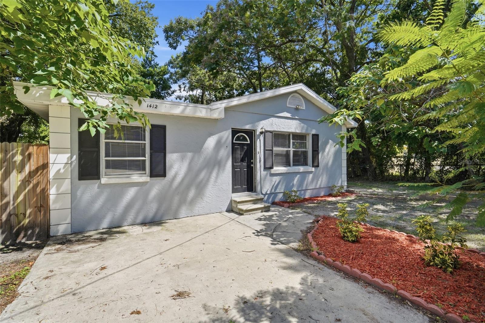 1412 E Annie St, Tampa