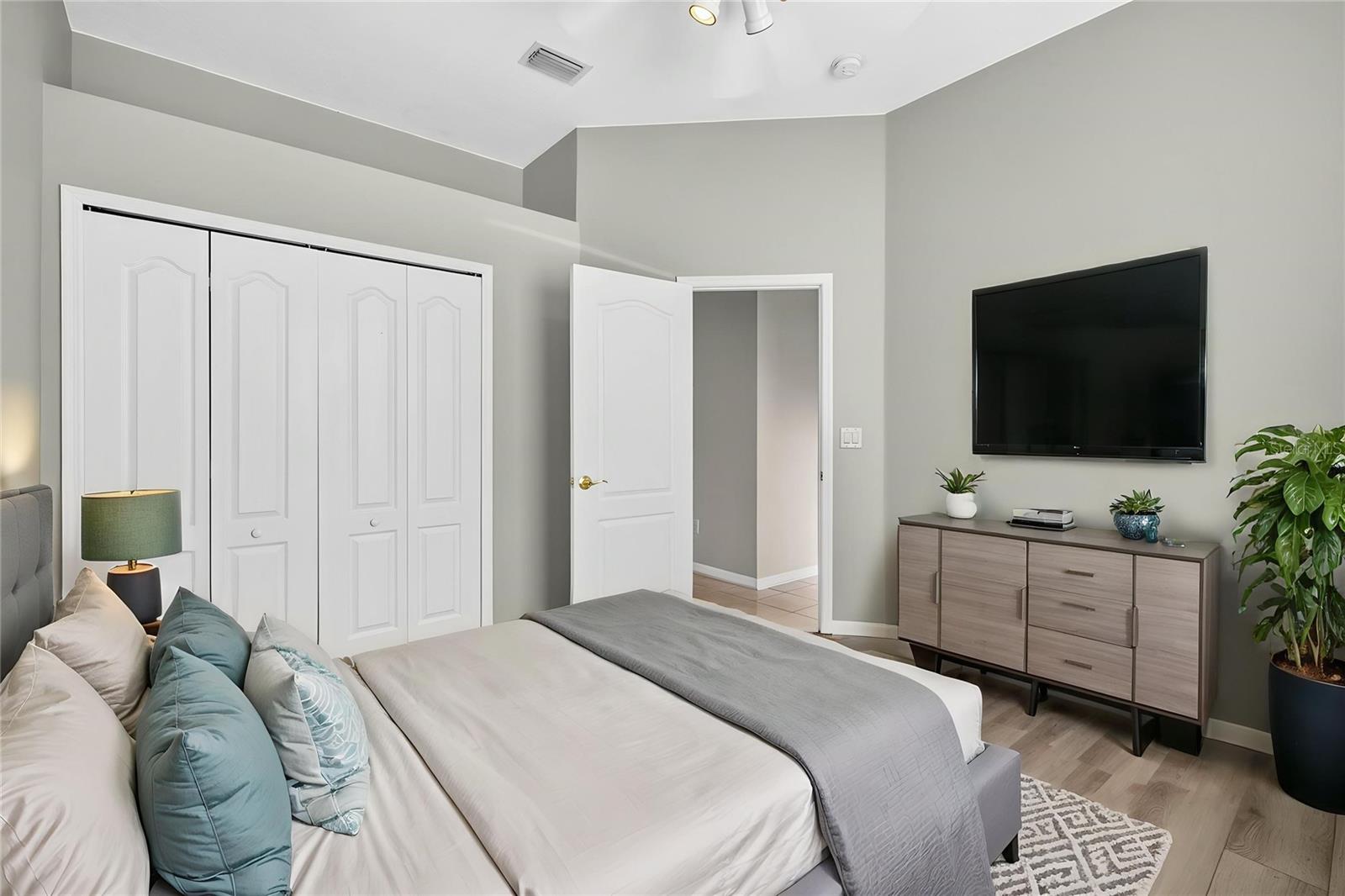 22953 BAY CEDAR DR