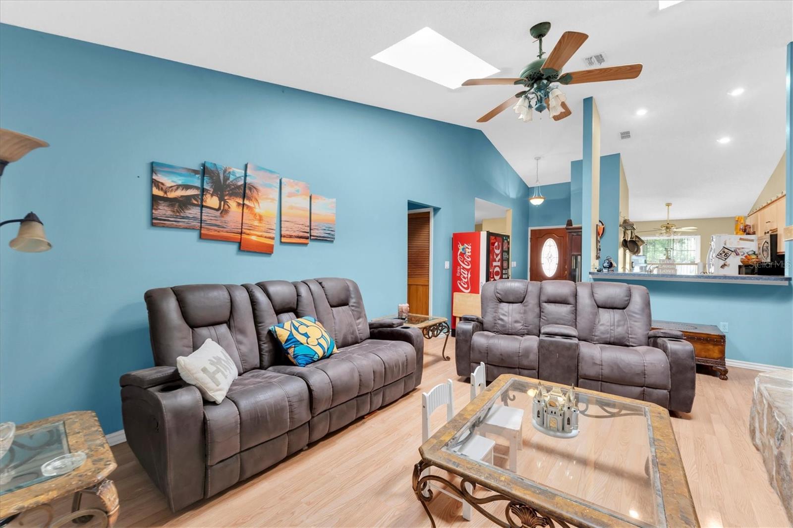 10833 LIVINGSTON DR
