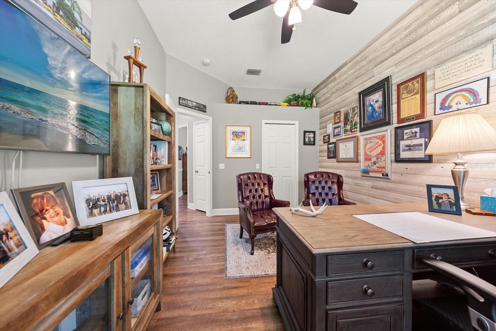 2105 BOOT LAKE CIR