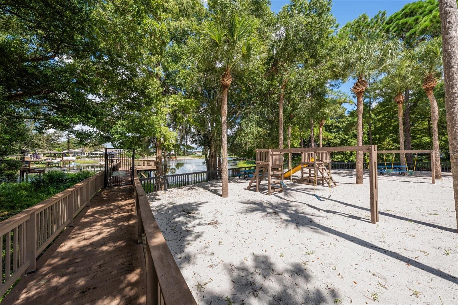 2105 BOOT LAKE CIR