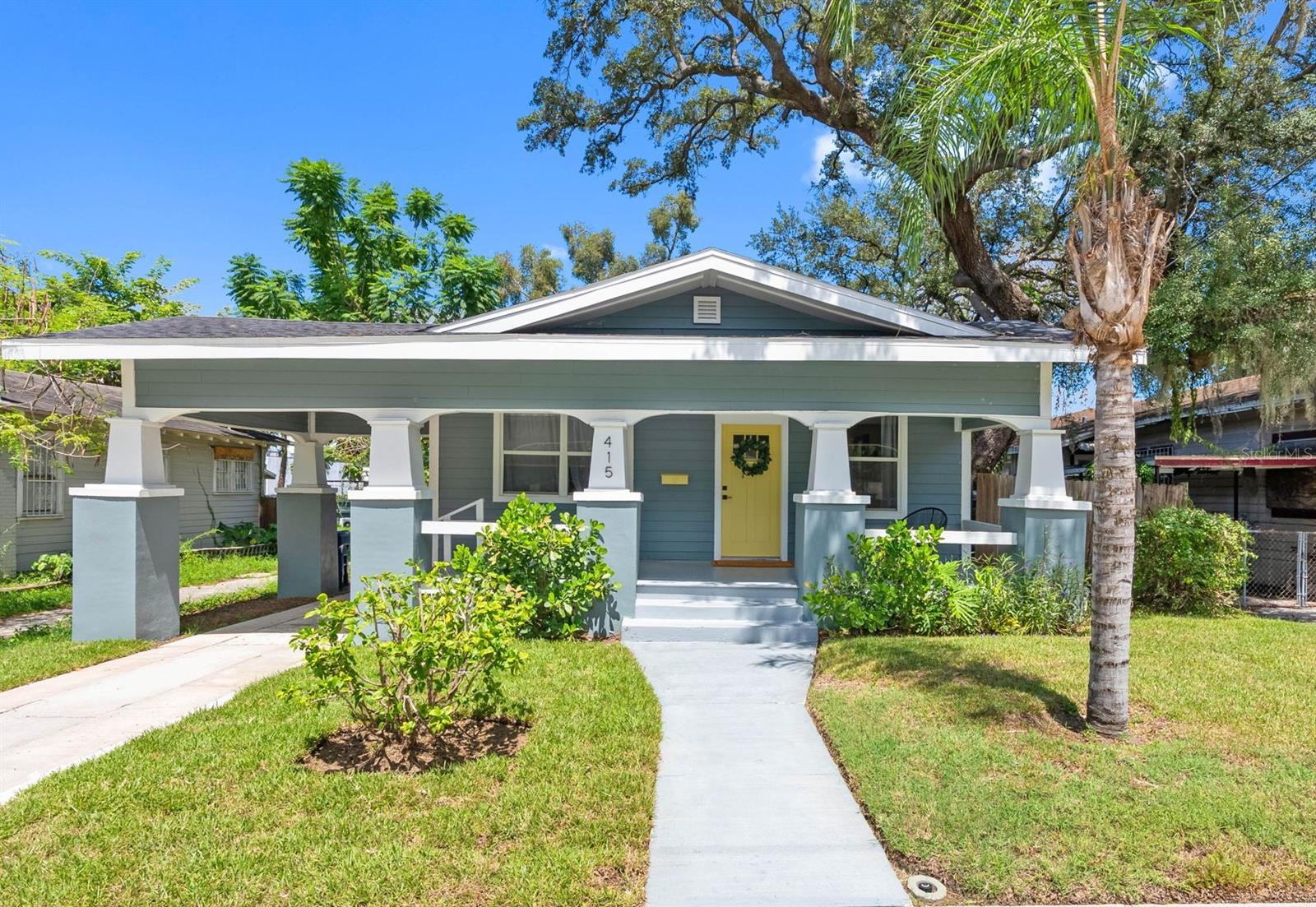 415 W AMELIA AVE