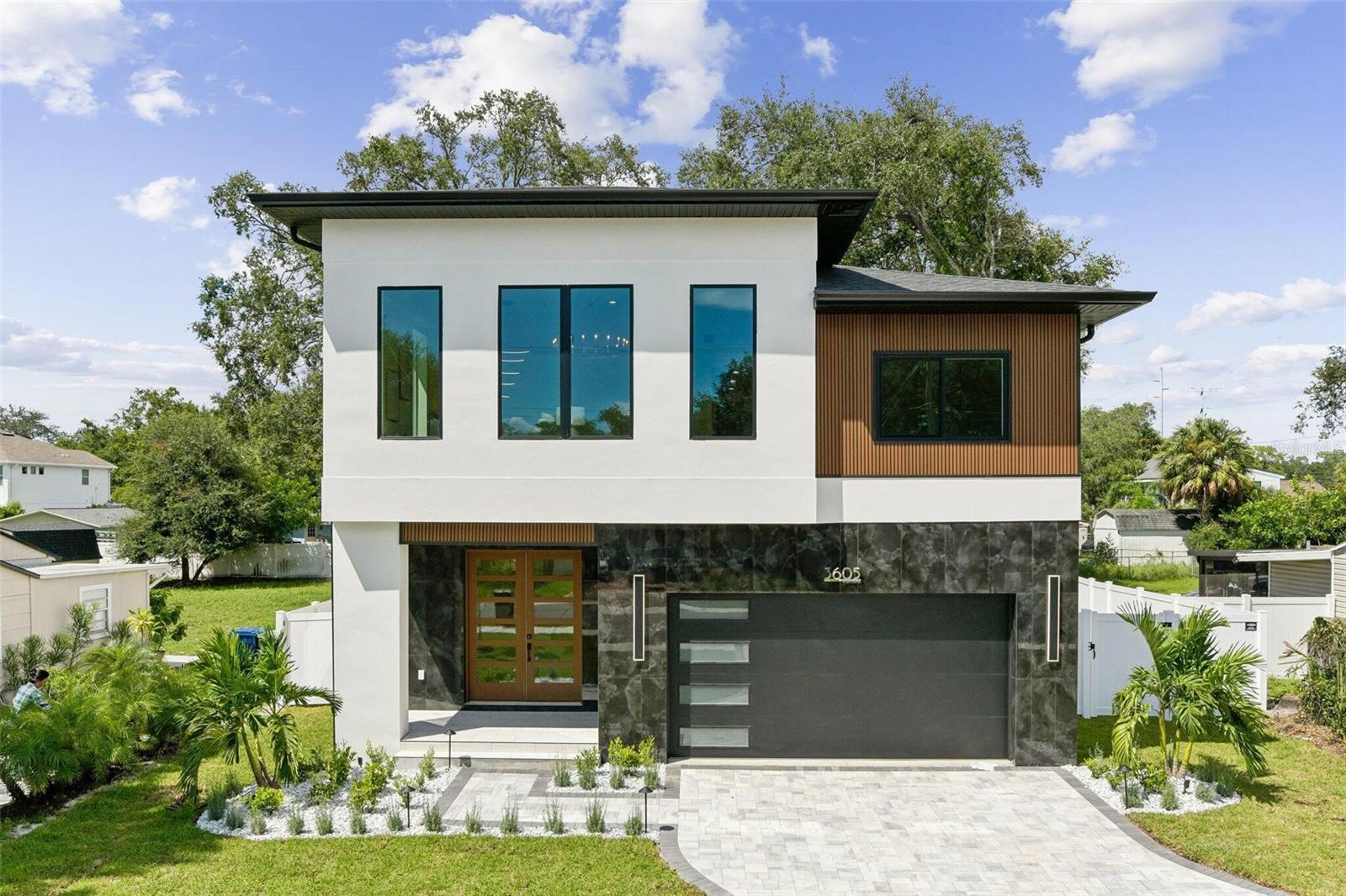 3605 W Bay Ave, Tampa