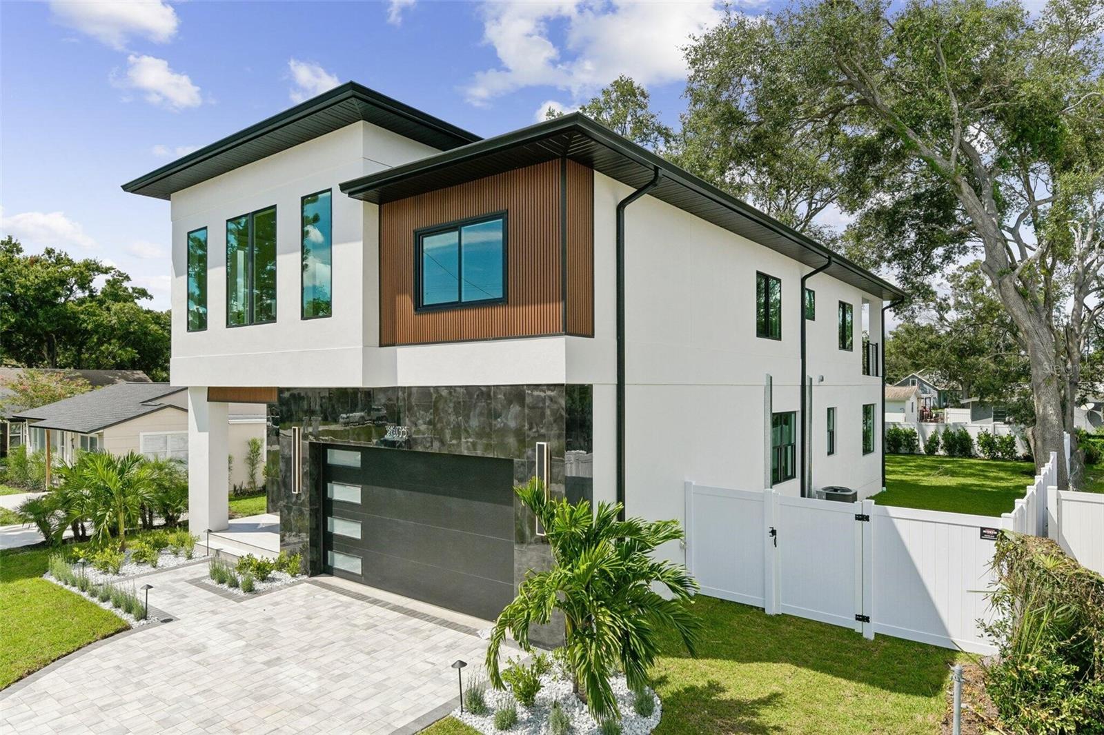 3605 W BAY AVE