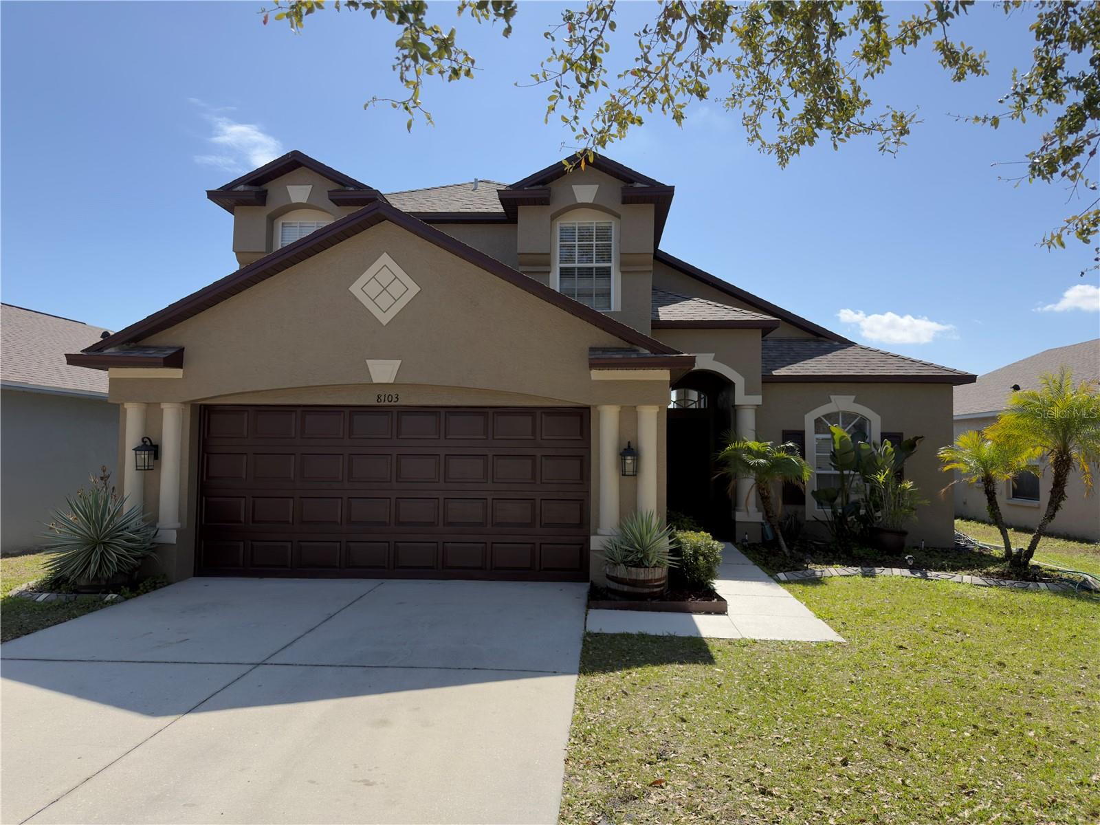 8103 TAR HOLLOW DR