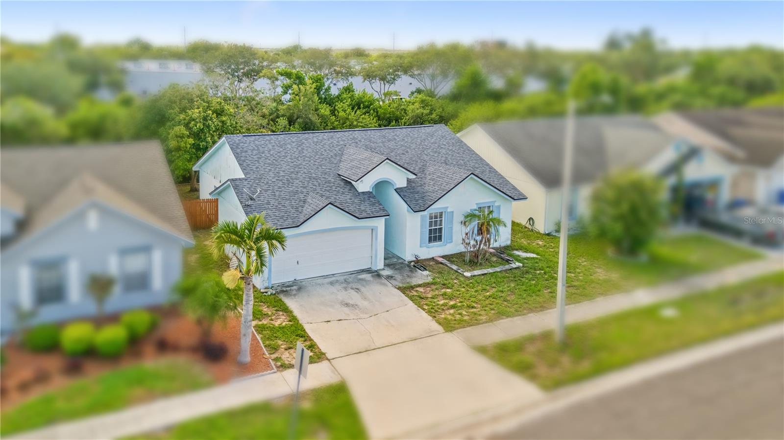218 LOOKOUT DR